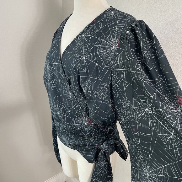 Laura Byrnes Hope Morrison Wrap Top Womens 3X Black Spiderweb Bell Sleeve Gothic - Picture 3 of 12